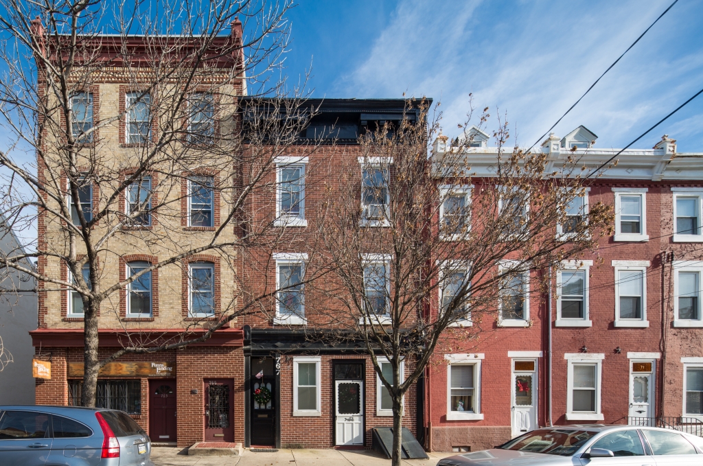 767 South Front Street in Philadelphia, PA | PMC Property Group Apartments