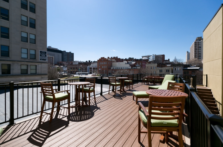 Fully furnished roof deck